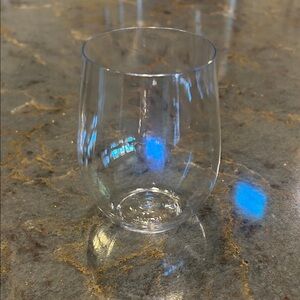 Box of 40 Plastic Disposable Stemless Wine Glass